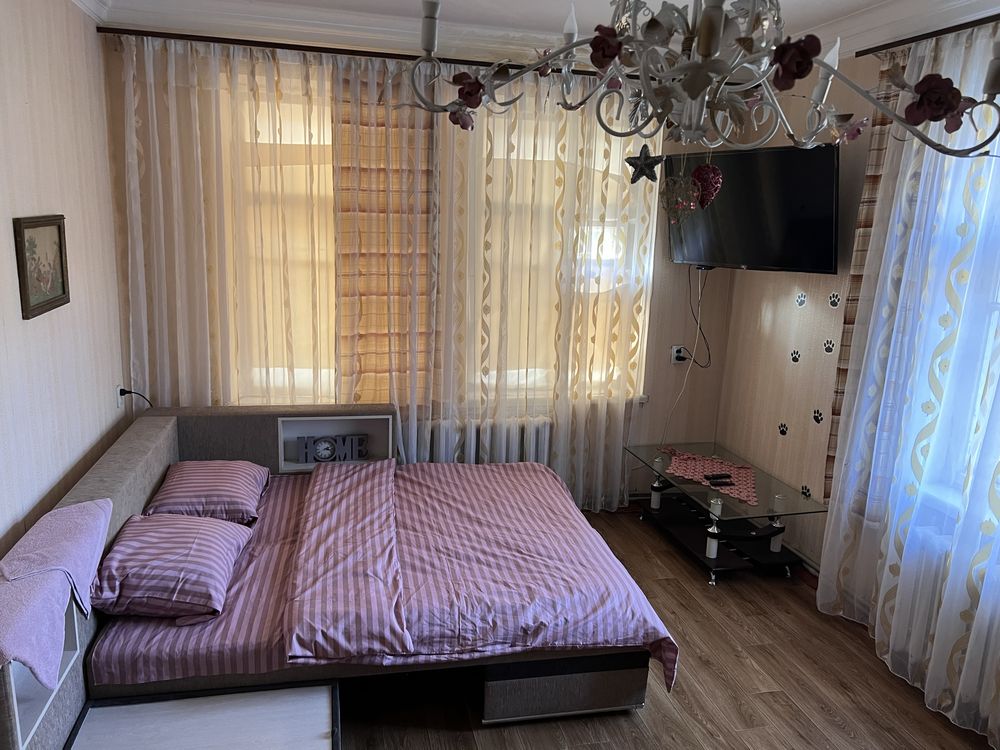 Квартира подобово Шляхетний, 16, Центр — фото 1